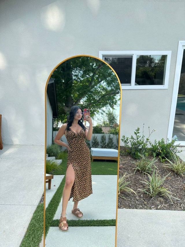 My service includes, 69, sex without condom, anal, deep tongue kissing, blowjob, Creampie  text me on  +1 323-927-4203