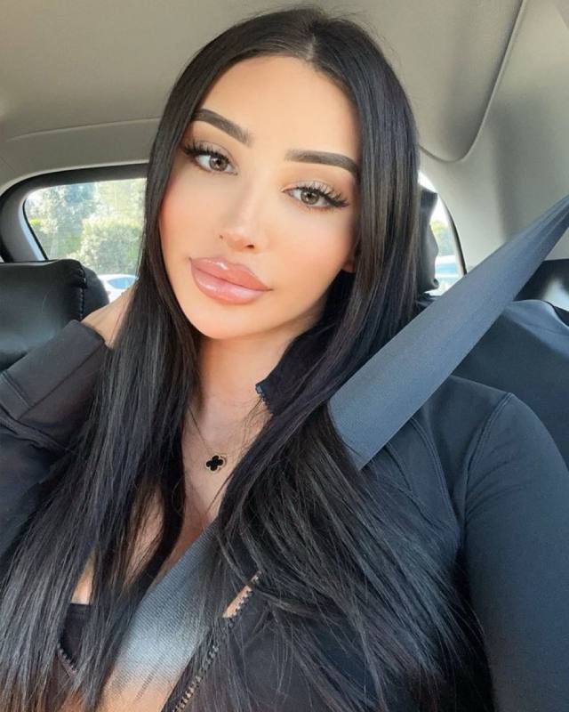 @roxie1237 on telegram  SEXY TRANS GIRL Nasty a  Video,FaceTime fun, Video chat Available for Sale✅ I love to party 🎉 and hav