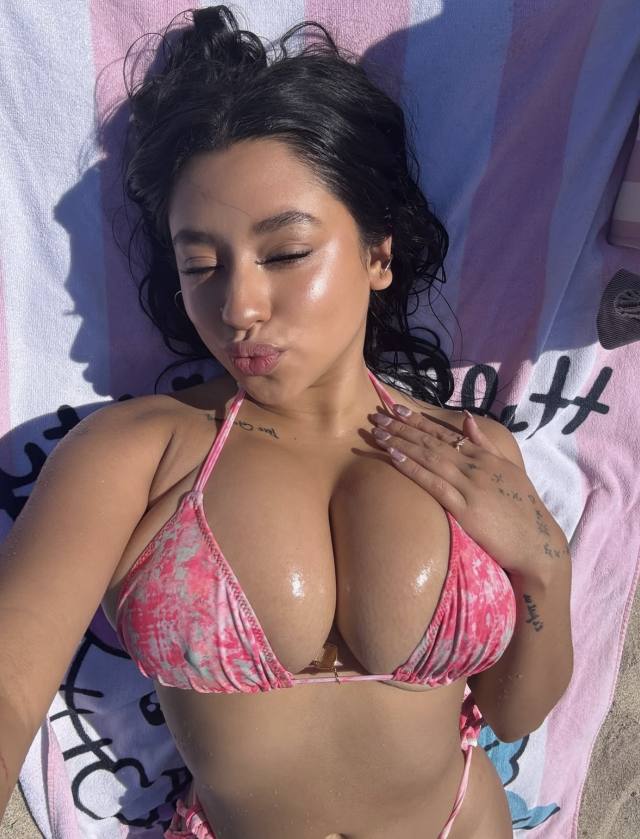 Am available for hookup for both Incall and outcall service text me on +18136665695