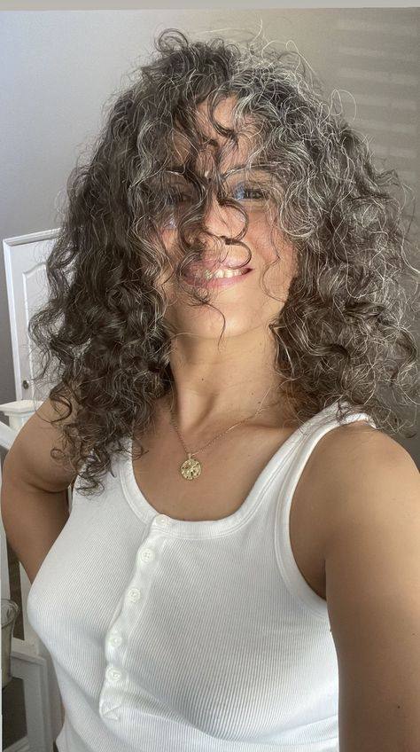 Hello I’m Judie, 50 years old licensed massage therapist and you can text me for in call and out call service
