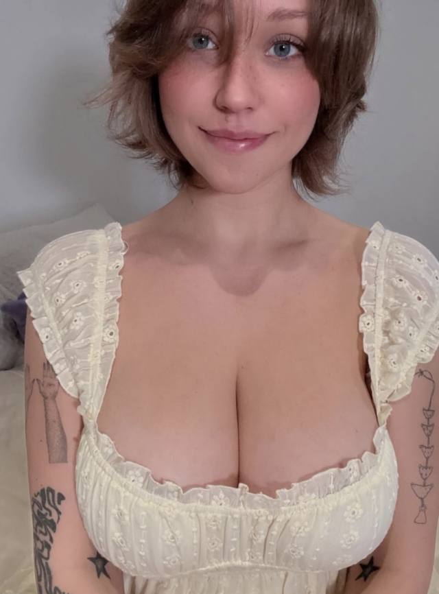 Hi 🙋‍♀️ I’m Olivia Really sweet and polite👅😍 that will give you unlimited💋💕 fun. +1 (720) 462-1487