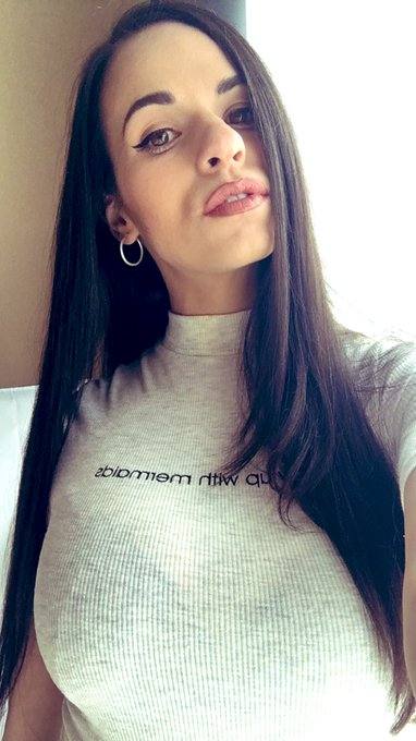 I’m available for both Incall and outcall