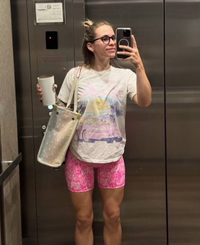 I WORK AS A NURSE, NOT HERE FOR SEXAUAL TRANSACTION, I AM NOT A PROSTITUTED.