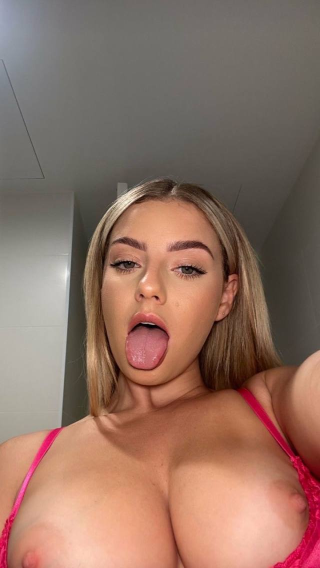 I’m available for sex i offer anal oral bbj massage and more 🍆💦🥰👅🔥Text me: +1 407 913-8620