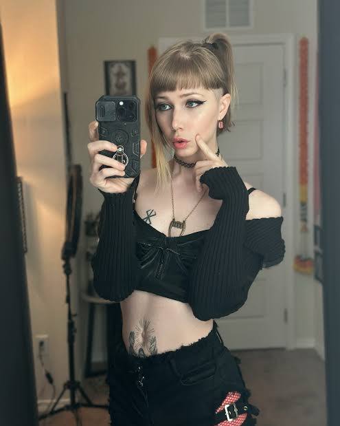 - [ ] Do you need my services? Stella Transgender is available for you Text me :=9298027534