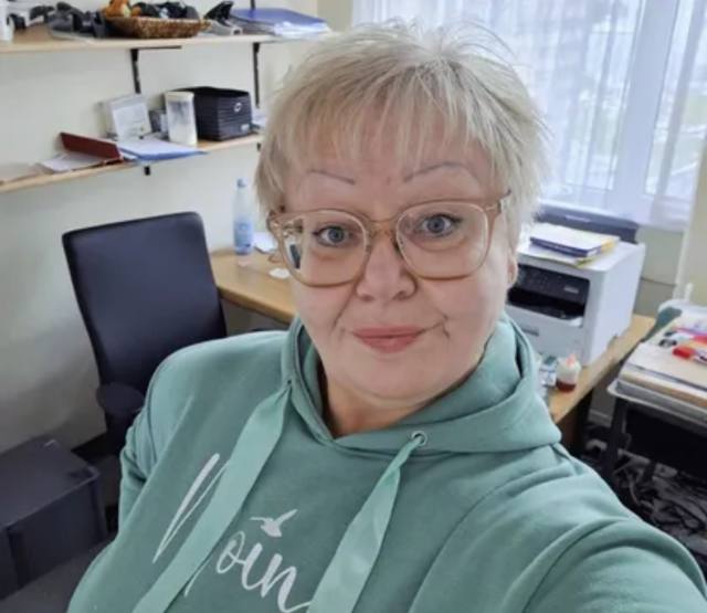 I’m older but I’m sexy and you will love everything about me and yes I’m ready to spoil you as your sugar momma