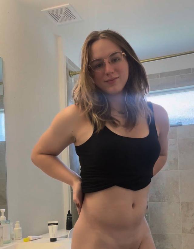 Cute sexy trans girl available for fun and great experience