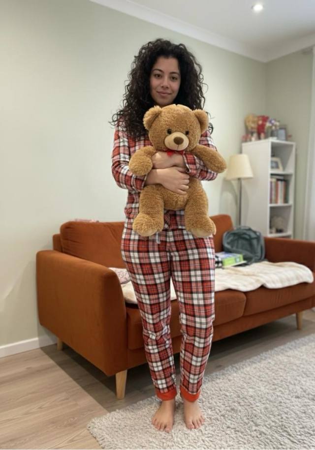 I think you need to know am married with two kids ,husband is on a business trip and wont be back till the end of the year, h