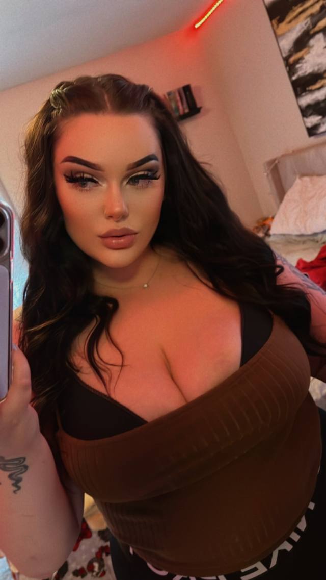 NO PAYMENT REQUIRED- SEXY SINGLE MOM FOR MEET AND FUCK AS LONG AS YOU KNOW HOW TO USE YOUR DICK 🍆🍑🍆💦.