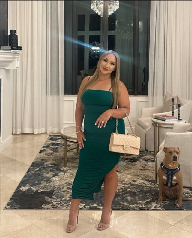 Seeking a Mature Gentleman Who Knows What He Wants