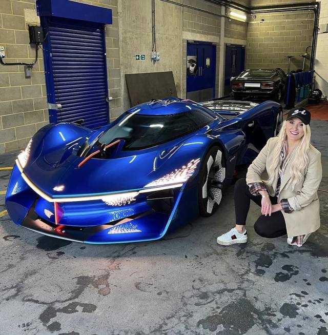 Helping The Poor In Any Situation Financially 😍😍