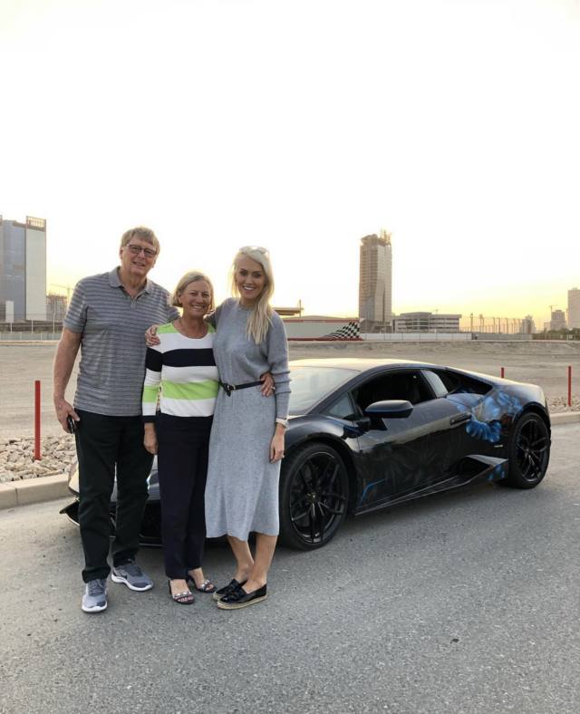 Helping The Poor In Any Situation Financially 😍😍