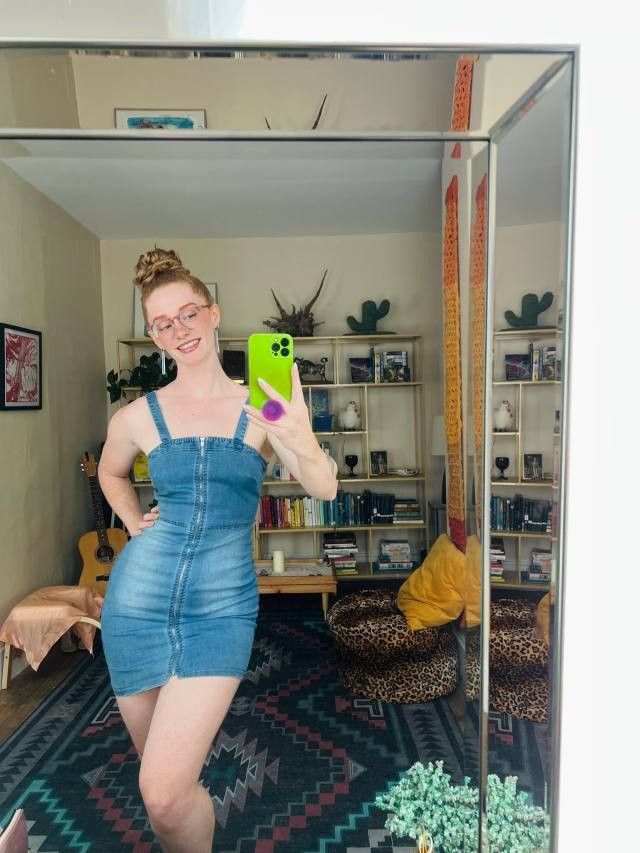 I’m down for all kinds of hookup service 🍆👅 My  donations is cool and I’m open for vip fun. I.e: weeks vacation and hangout.