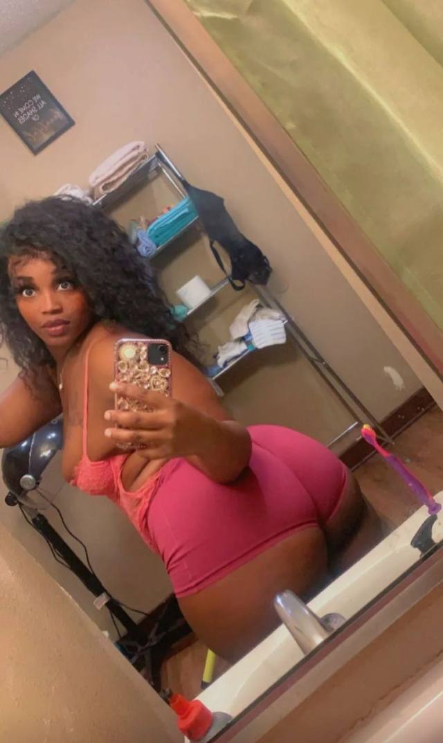 Hey down to fuck 03-11 slide in get nasty i extra 30 minutes for new client and chat me up to my ☎️:3044448541