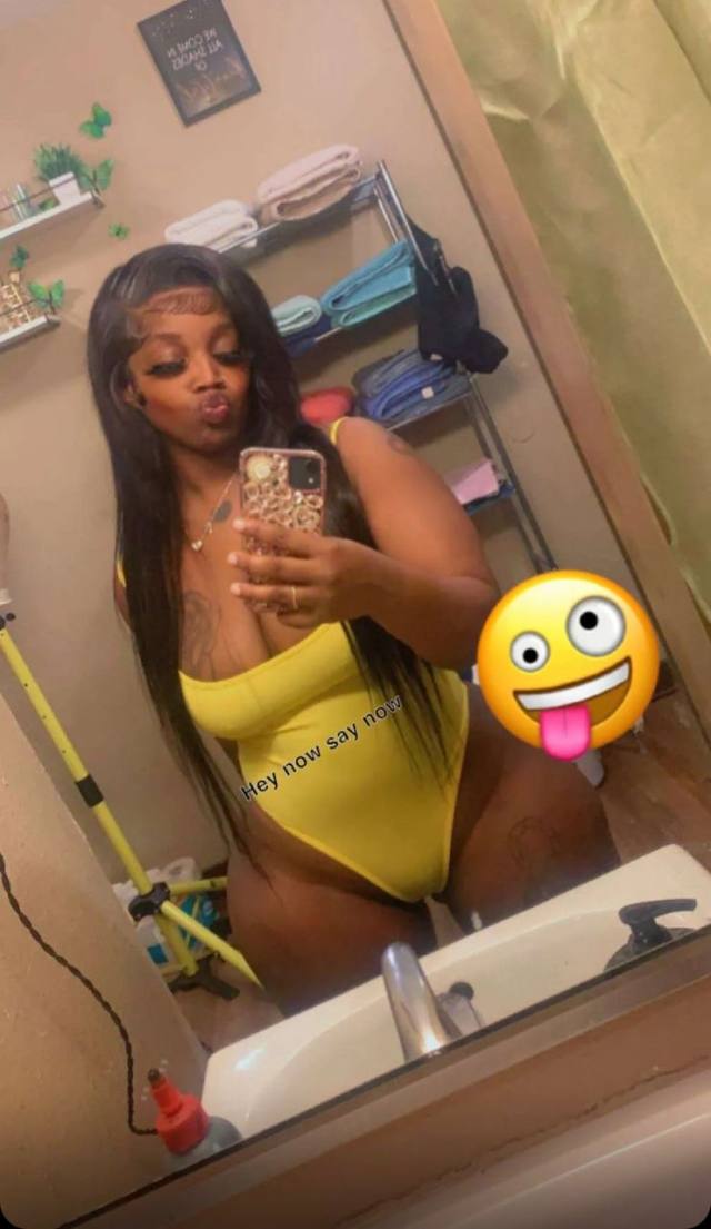 Hey down to fuck 03-11 slide in get nasty i extra 30 minutes for new client and chat me up to my ☎️:3044448541