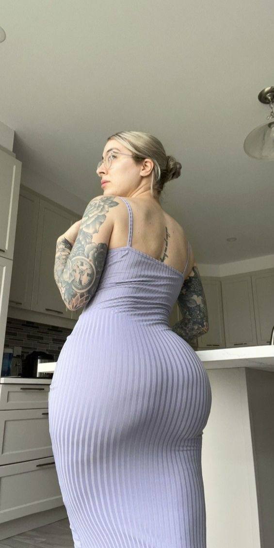 𝐯𝐞𝐫𝐢𝐟𝐢𝐞𝐝 ✔️™️®️ Private Indulgence with a Dangerous Twist Desire” Flawless Figure, Naughty Mind – What Are You Waiting For?”•