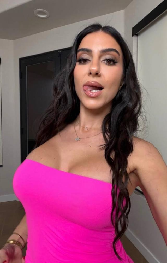 I’m available for hookup both Incall and outcall available 24/7