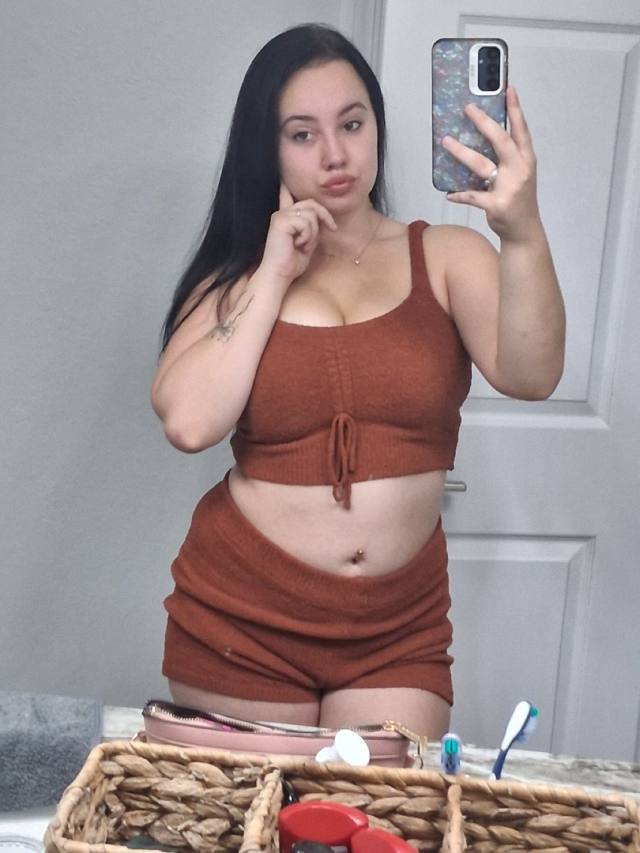 I am Sweet, I'm polite and playful, I'm here to make things just the way you like it. 4022015594
