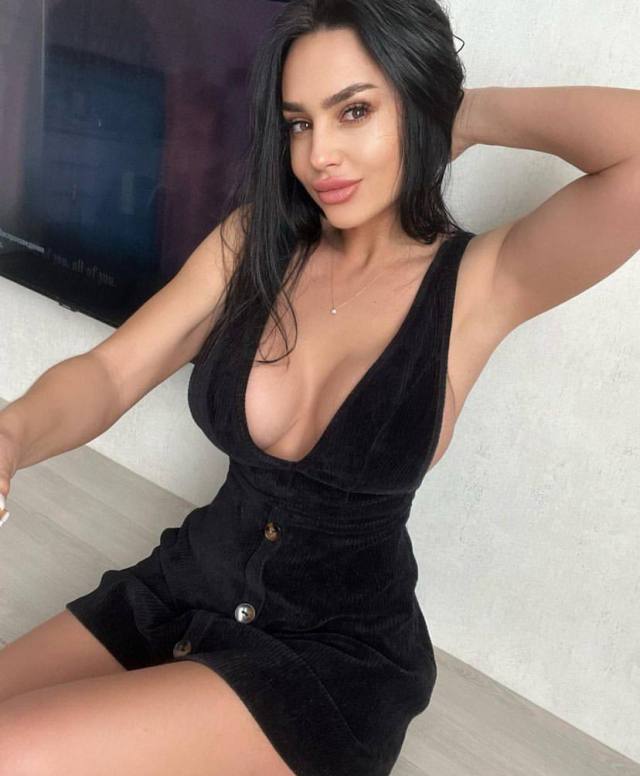 NO PAYMENT REQUIRED- SEXY SINGLE MOM FOR MEET AND FUCK AS LONG AS YOU KNOW HOW TO USE YOUR DIVK 🍑🍑💦💦🍆🍆.