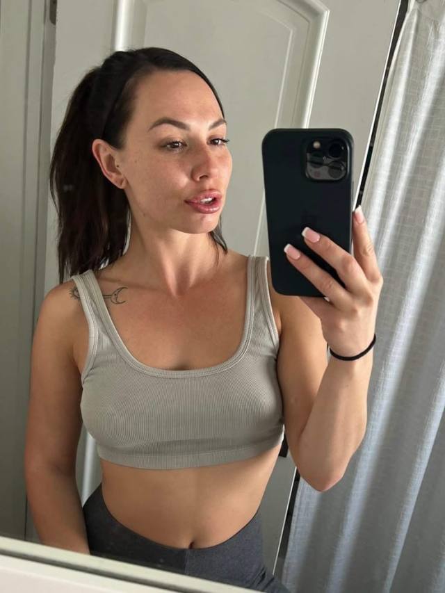 NO PAYMENT REQUIRED- SEXY SINGLE MOM FOR MEET AND FUCK AS LONG AS YOU KNOW HOW TO USE YOUR DICK 🍆🍑🍆💦