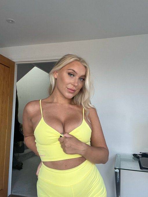 I'm Olivia   wills  🥰are u in need😞of an hot sexy girl to have an unlimited fun with💦👅🍑: +13048360564🍑 Telegram:@ @jess3468 s