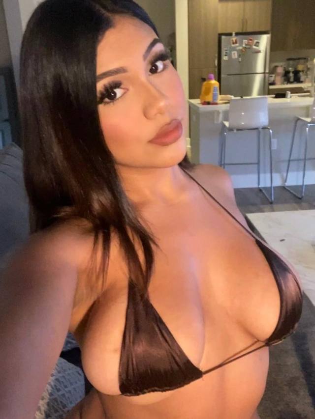 I’m available for hookup send a DM..