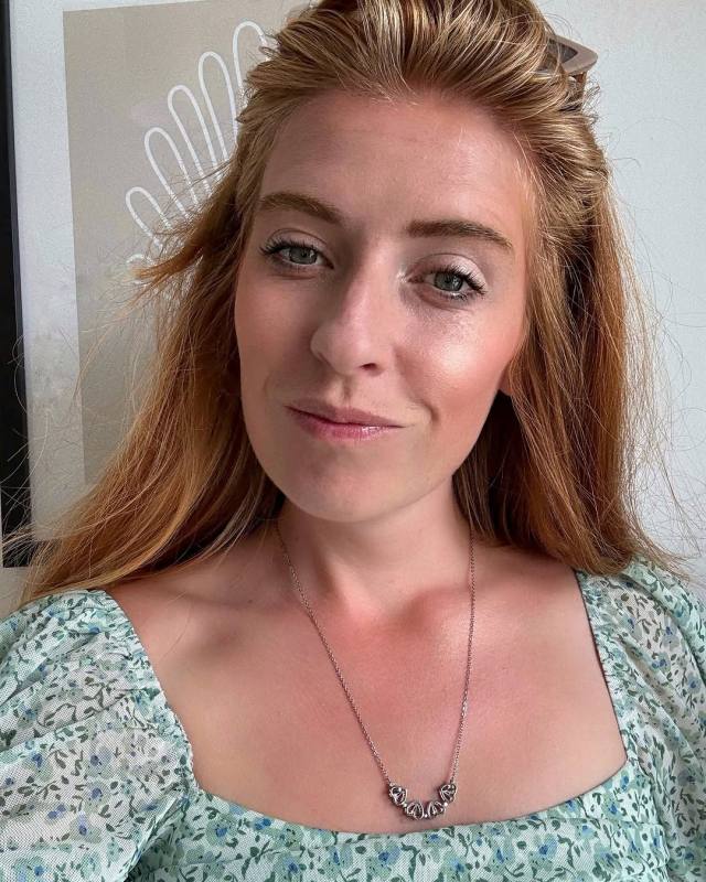 I'm with two kids looking for friend with benefits nothing much than someone to fuck me when i need