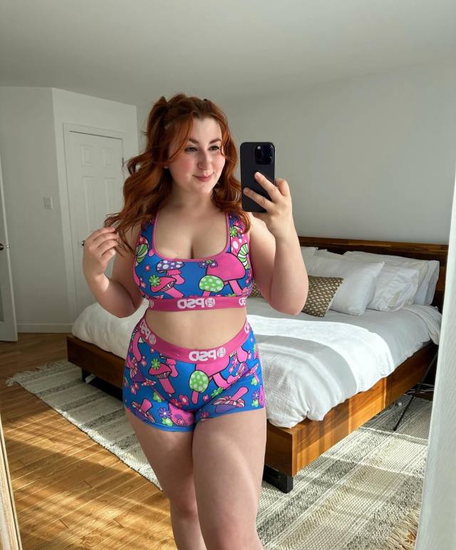 I’m Ellen strong looking for a kind mature gentleman for a real connection hit me up :+1(248)2149964