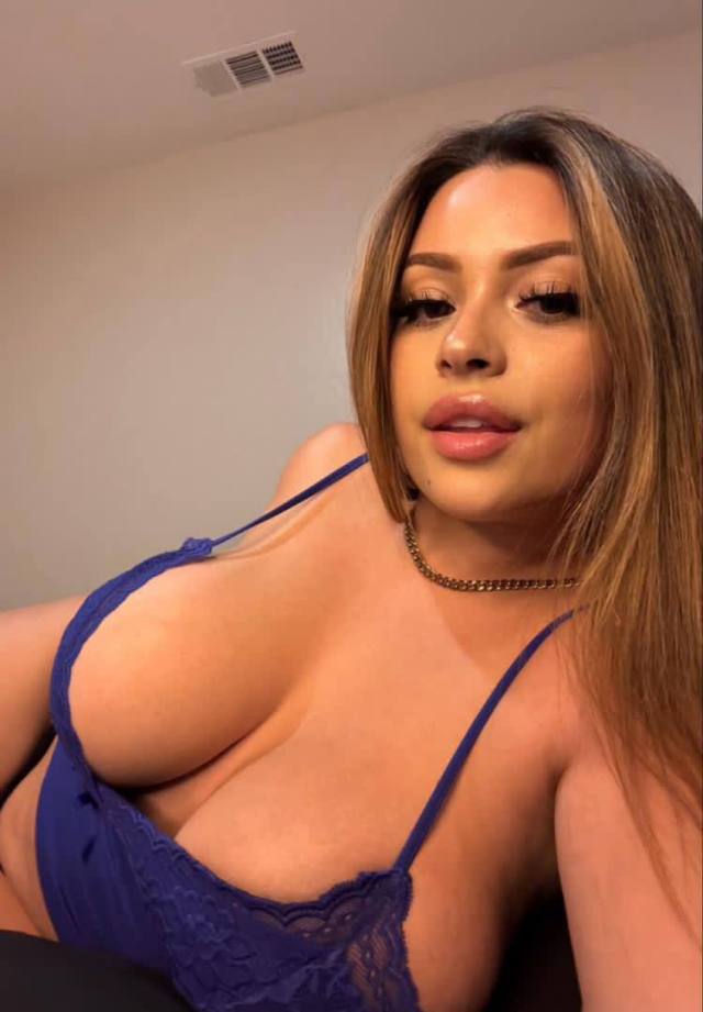 😘💖100% natural Single Blonde Beauty mom available 4 brief interludes and longer getaways! Bj, GFE, Doggy,Creampie💦Incall// ou