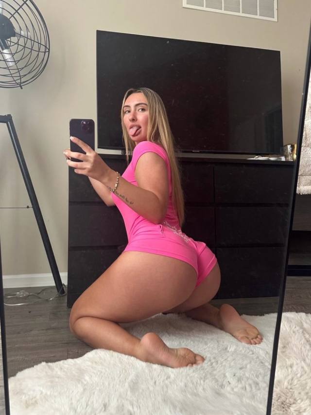 (🤩I’m 💯% Real 👅🍭Naughty Fun💋massage, hookup. Pills 💊 available (ice) (molly) can hmu (631)-709-5085, Telegram; @ann_xxxo