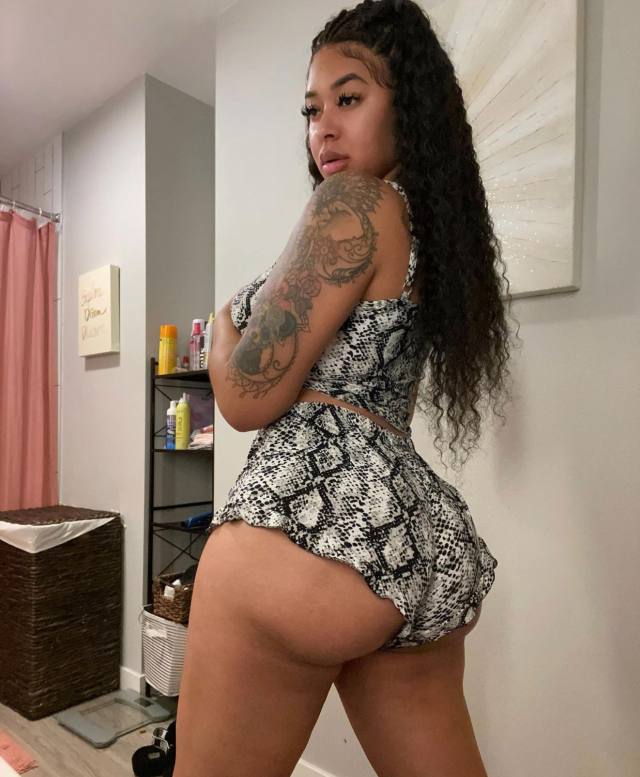 Hello, I’m Anny — where sophistication meets irresistible charm.