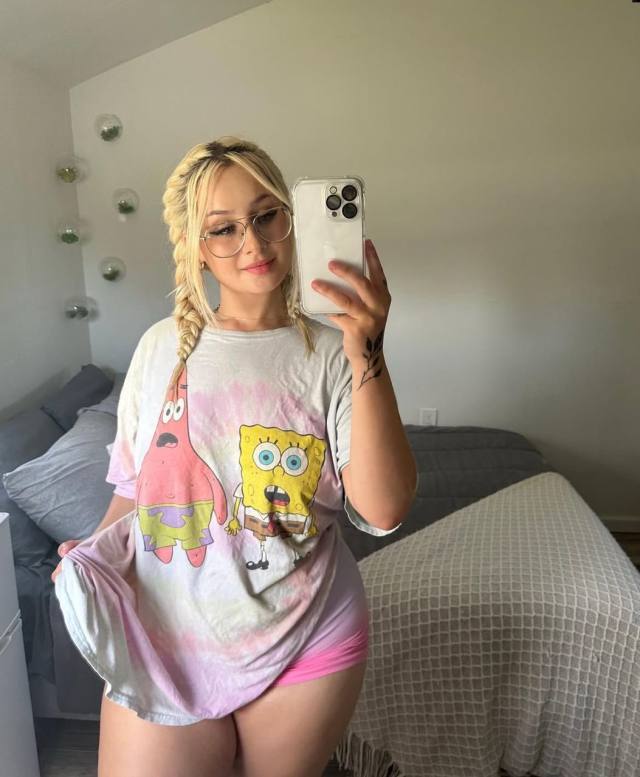 I can  Host or Visit💚 your place and car call also available 💚🍆🤍