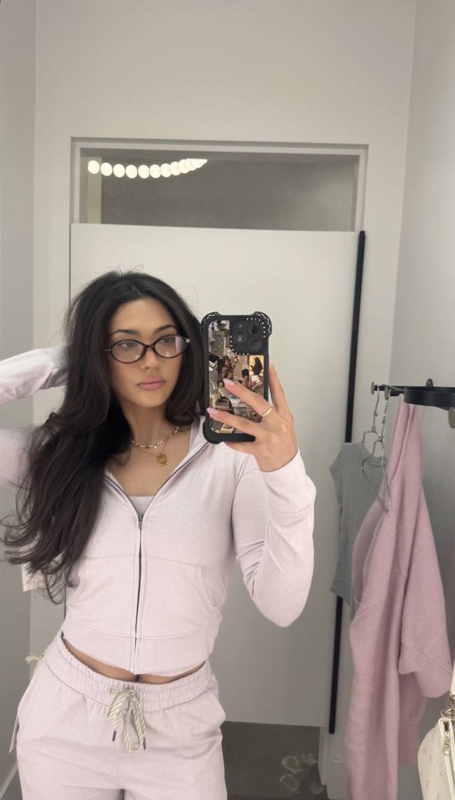 I’M LOOKING FOR A SERIOUS RELATIONSHIP 🫂🥰 WITH A CALM, EASYGOING PARTNER, SOMEONE WHO IS LOVING 😘, CARING, AND GENUINE