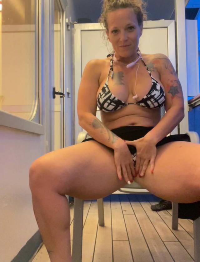 Professional Massage Therapist – Relaxation & Wellness Specialist