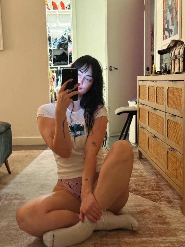 I AM SUSAN FIELDS, INDEPENDENT VERIFIED ✅ LICENSED MATURE MASSEUSE WHO BLENDS RELAXATION WITH INTIMACY,; NO BS.. SERENITY WEL