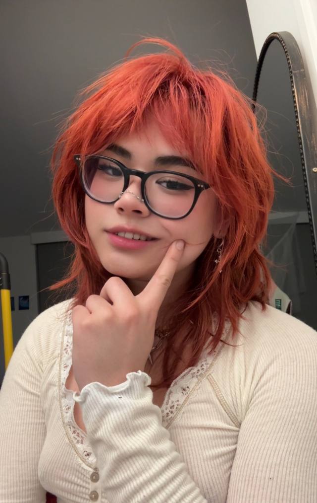 Hot trans girl available for fun 🤩 🍆🍑