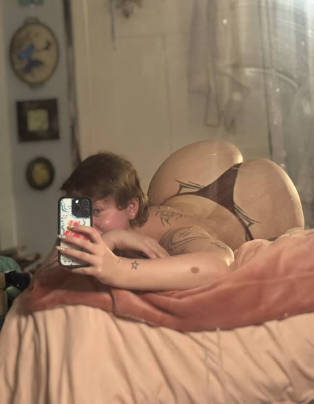 Your new addiction text me 205-538-1918 come fullfil your fantasy 💕🌺 down for meetup fun and massage services, I do sell vide