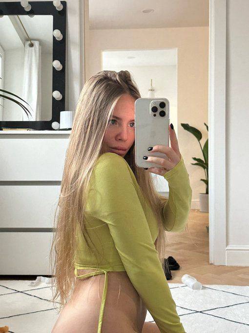 SEXY SINGLE MOM FOR MEET AND FUCK AS LONG AS YOU KNOW HOW TO USE YOUR DICK 🍆🍑🍆💦. + I TAKE UPFRONT PAYMENT ALSO