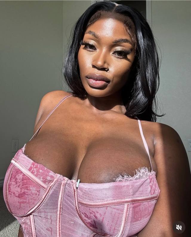 I’M A LICENSED MASSAGE THERAPIST CATERING TO MEN WHO WANT A PROFESSIONAL MASSAGE IN A RELAXED SETTINGS