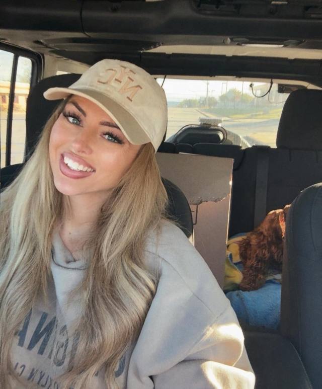 I’m Married With 2 Kids & My Husband Went For A Business Trip & I Need A Man To Come Fuck Me While Husband Traveled