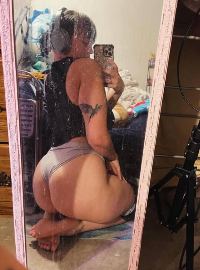 I Can Host or Visit💚 your place and car call also available 💚🍆🤍