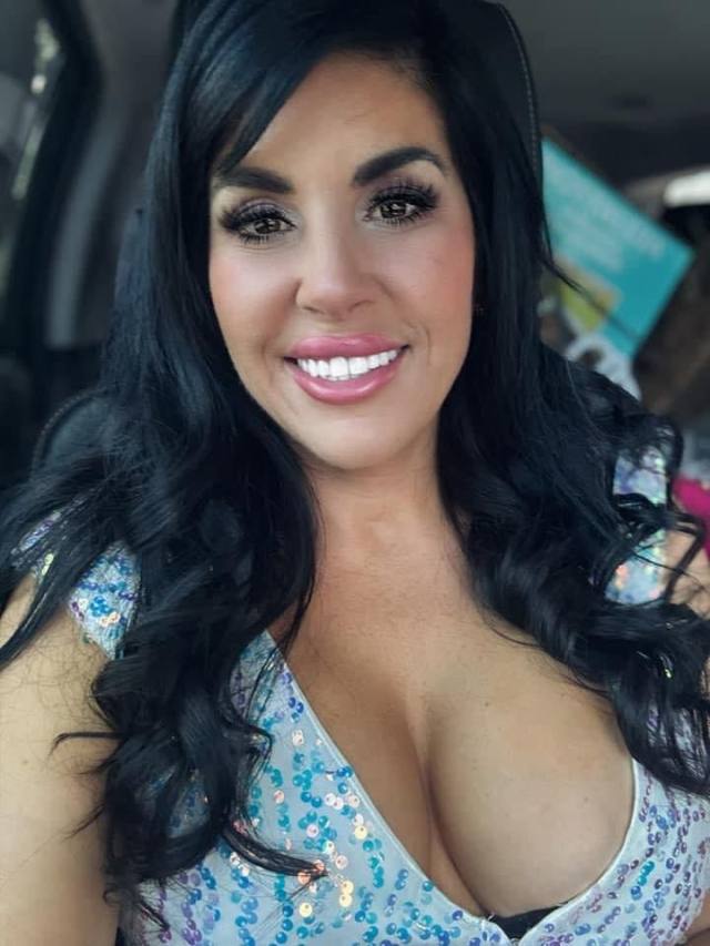 Am available for hookup sex and massages, both incall and outcall service, text me or put me a call anytime thanks