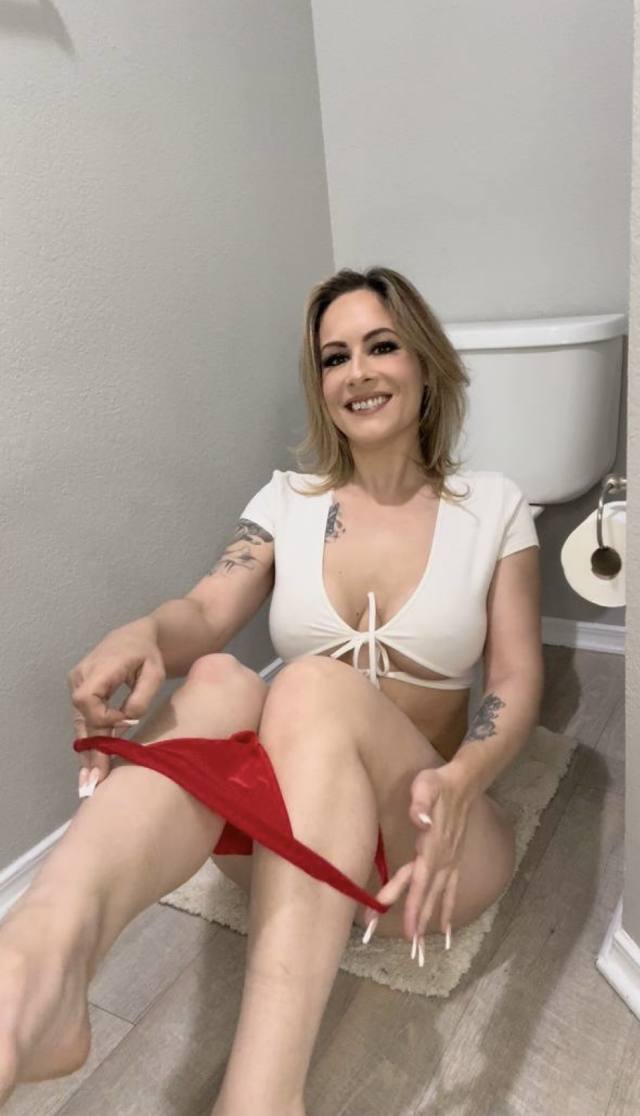 ꧁💕🔷💕 Your new Favorite Addiction💋I will give you my full Handjob🍆,Bbj,Massage👄,Doggy👅69🍑,Cum in my face🔷💕꧂