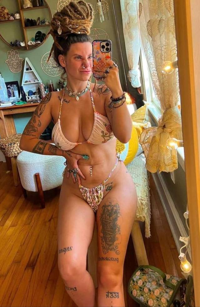 Am  available for adult fun