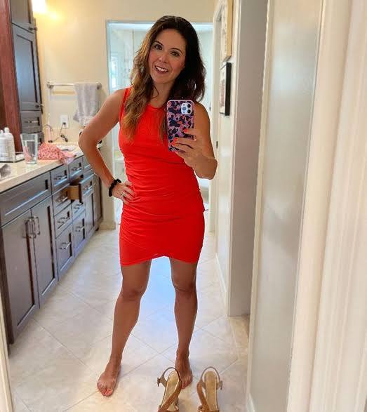 Hey there! Looking for a relaxing and rejuvenating experience? I ‘m Luna ,A licensed body massage therapist