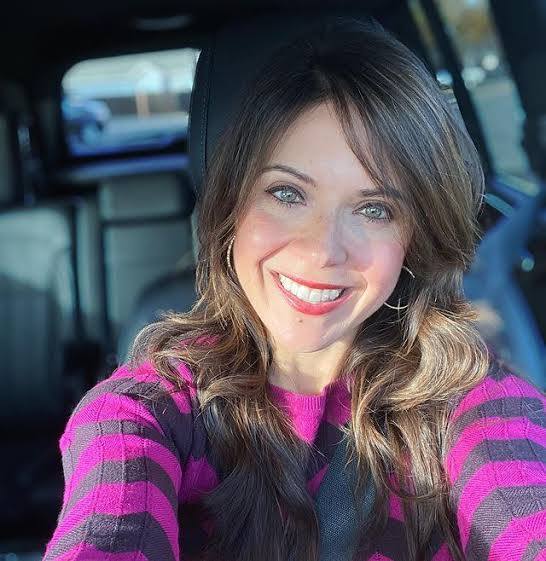 Hey there! Looking for a relaxing and rejuvenating experience? I ‘m Luna ,A licensed body massage therapist