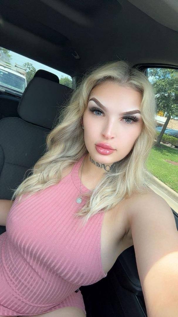 Sex worker ,hooker