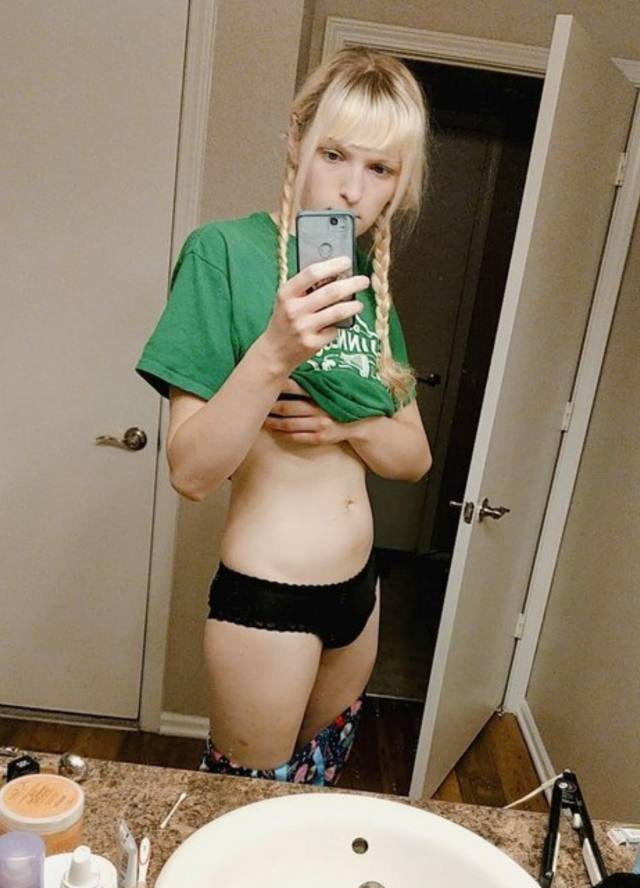 Trans girl in town Available now send me a direct message ‪+1 (754) 277‑9700‬