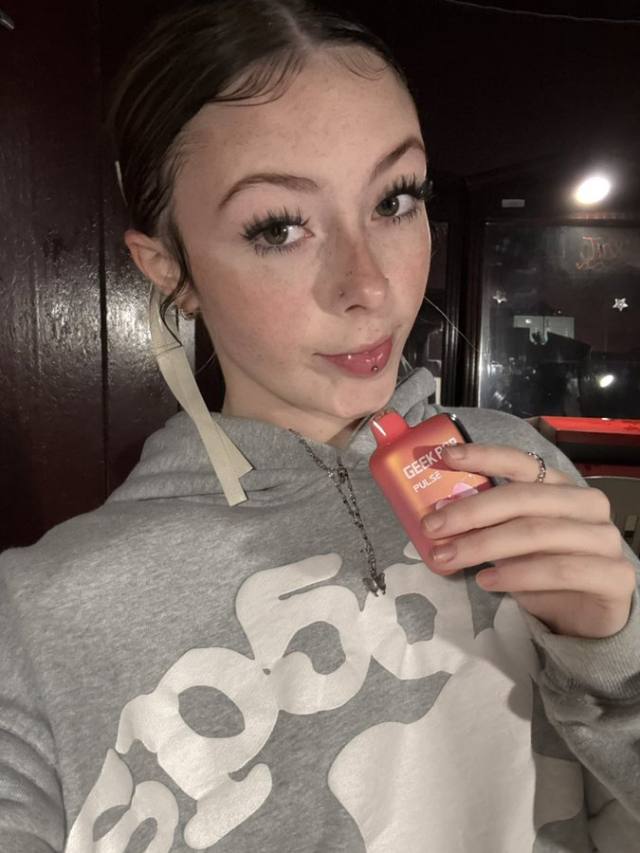 Hi gentlemen😍🦋, I'm a Charming and Independent Stunning young female.💜Looking To Entice Your most Erotic Desires!😉✔Providing