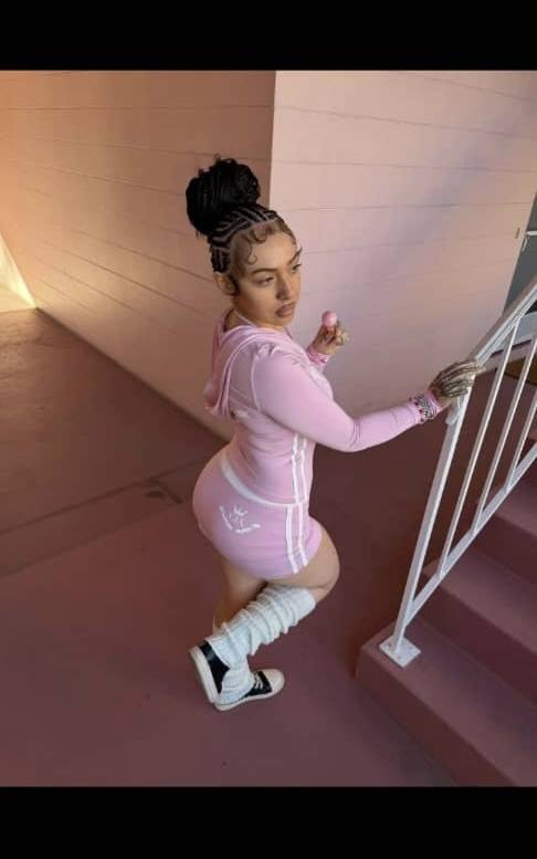 A nice looking young lady🥰searching for a serious relationship💋💖🥰, not here for games or any drama of such.